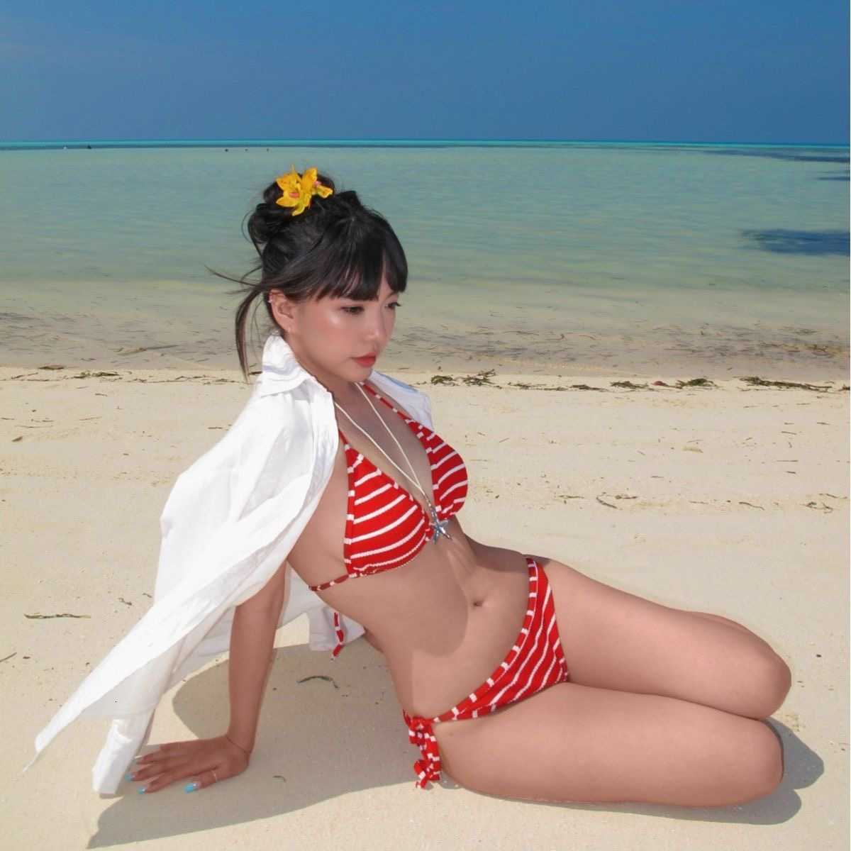 2025 New Style Bikini Swimsuit for Women - Simple Stripes, V-neck, Strapless, Pure Erotic, Simple Beach Resort Spa Swimsuit