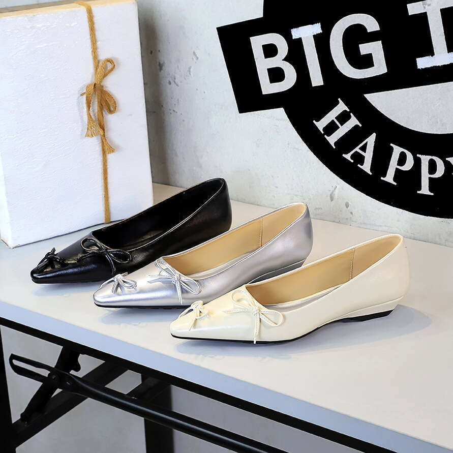 Korean Style French Elegant Pointed Fairy Wedge Heel Shallow Mouth Bowknot Slimming Slip-On Single Shoes for Women