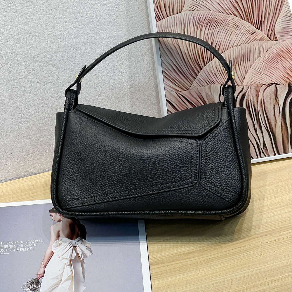 French Style Genuine Leather High-End Luxury Fashion Niche Commuter Pillow Crossbody Women's Shoulder Bag
