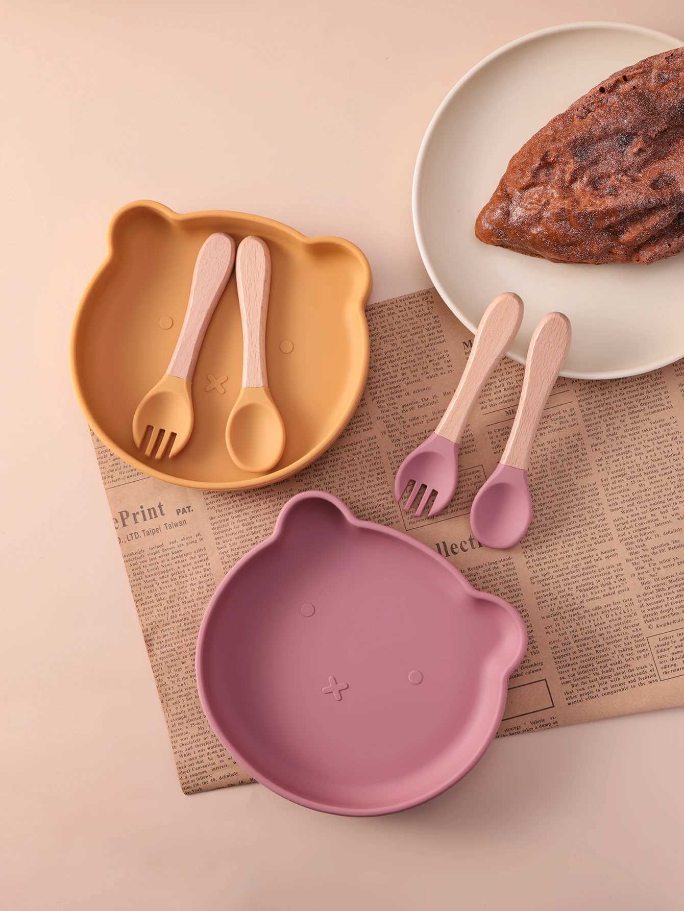 3PCS BPA Free Silicone Toddler Feeding Set Suction Dishes Plate Spoon Fork Kids Tableware Training Utensils Baby Newborn Items X250806