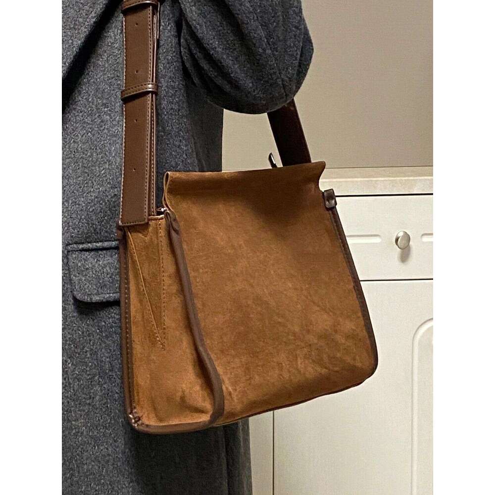 Designer Bag Tote Shoulder Bag Autumn Winter Large Capacity Premium Velvet Texture Tote New Crossbody Commuting