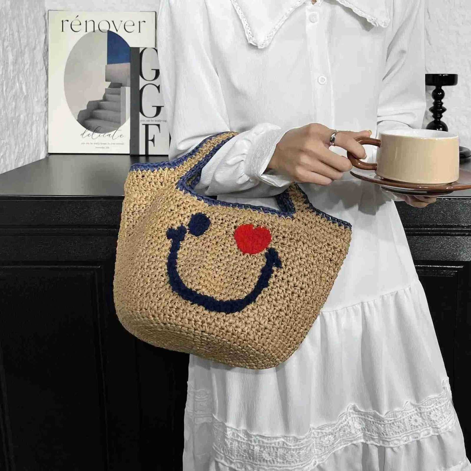 New Arrival Straw Woven Handbag Cute Smiling Face Bucket Knitted Bag Summer Beach Top-Handle Totes Ladies Travel Shopping Purse M250806