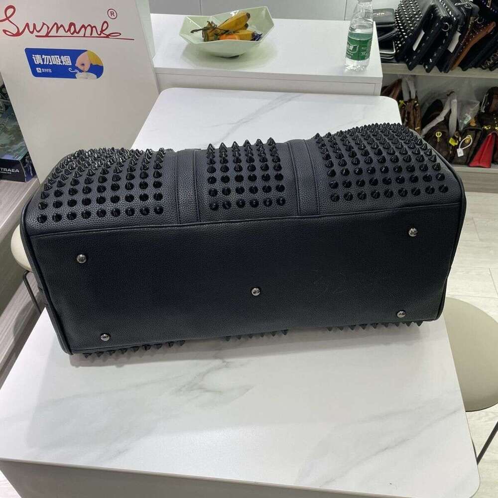 Designer Bag Tote Shoulder Bag Genuine Leather Texture Handbag Personality Rivet Crossbody Large Capacity Travel Short Trip Luggage Unisex