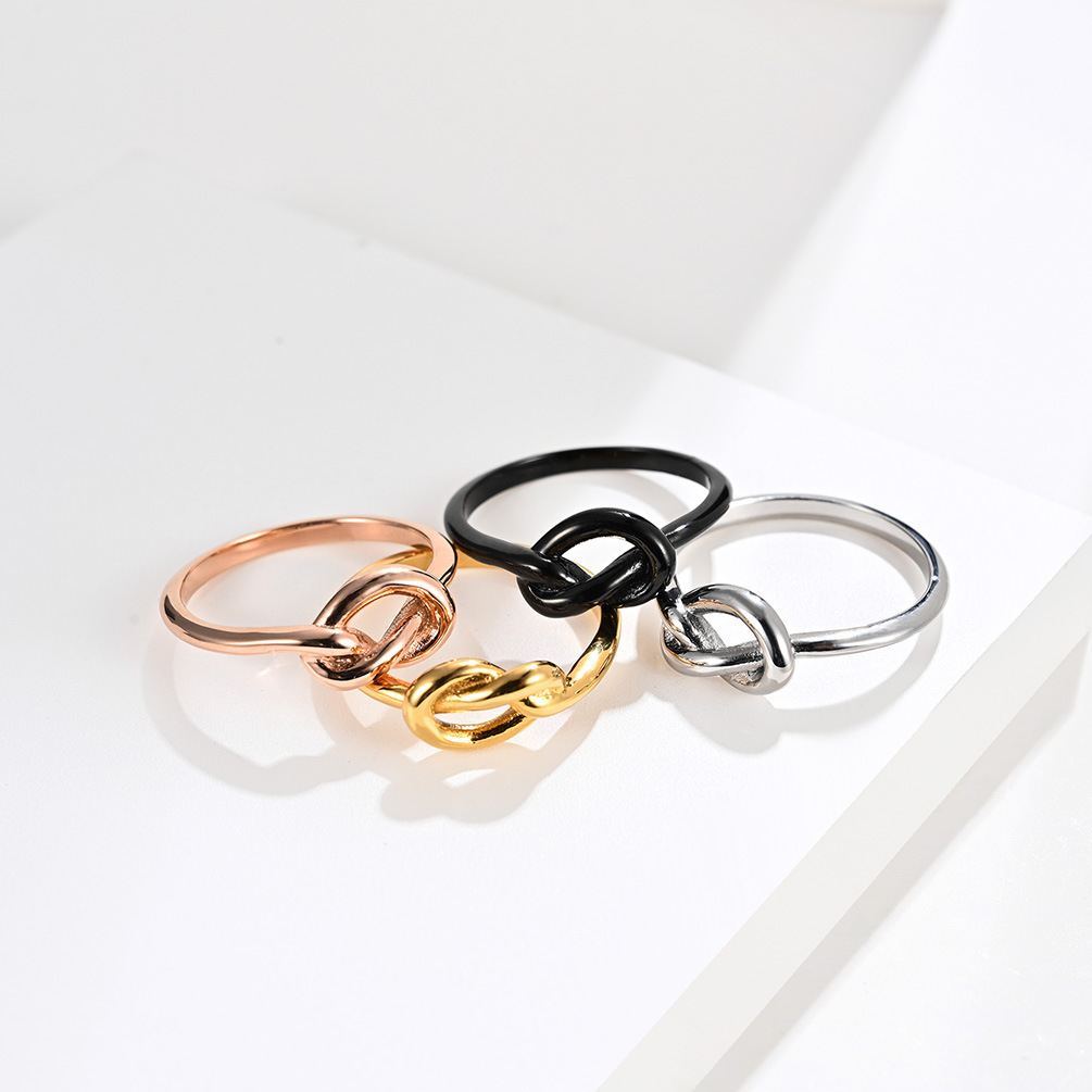 A Small Fashion Creative Design Sense of Stainless Steel Love Knot Simple Multi-match Ring for Women Designer Jewelry Wholesales Drop ship
