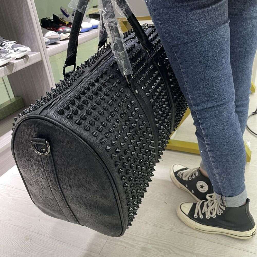 Designer Bag Tote Shoulder Bag Genuine Leather Texture Handbag Personality Rivet Crossbody Large Capacity Travel Short Trip Luggage Unisex