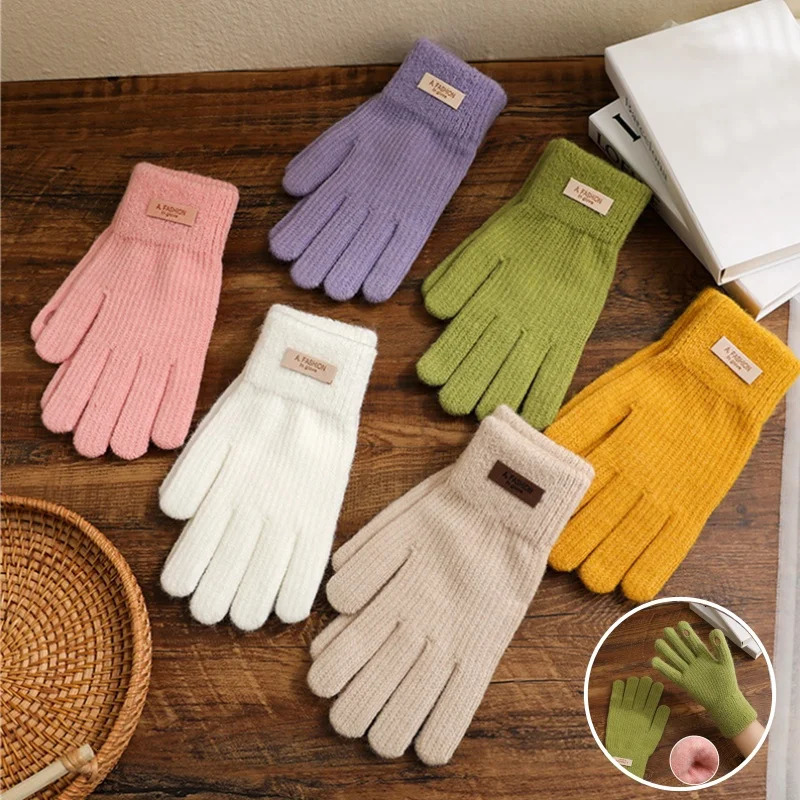 Fashion Winter Warm Gloves Women Korean Touch Screen Gloves Finger Holes Fashion Solid Color Knitted Gloves Inner Plush Mittens 250806