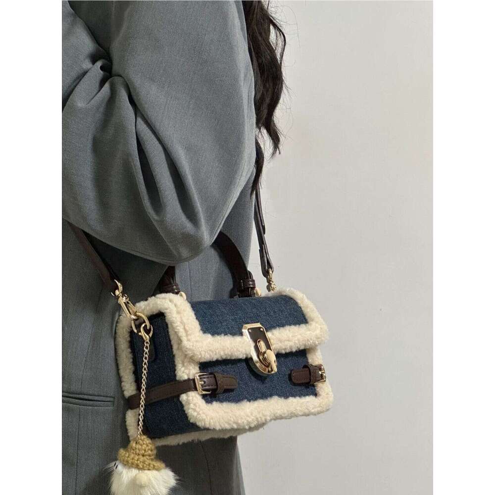 Designer Bag Tote Shoulder Bag Autumn Winter Versatile Denim Lamb Wool Small Square For Women New Plush Commuter Handbag Single Crossbody