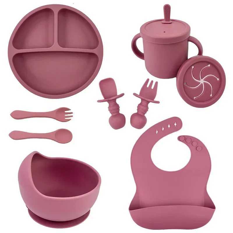 Silicone Baby Feeding Set Suction Bowl Baby Dining Plate Straw Cup Bibs Spoon Forks for Kids Tableware BPA Free Children Dishes X250806