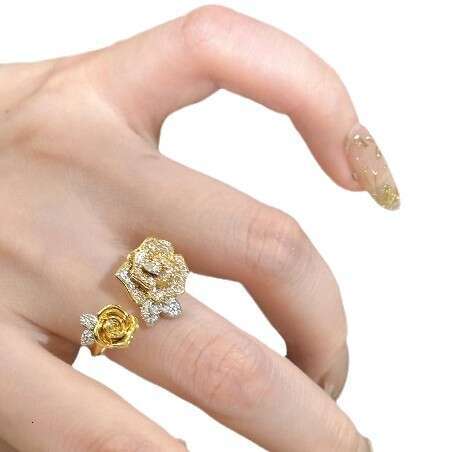 High-End Dia-Studded Pink Dia Twin Rose Necklace Bracelet Ring Socialite Design Luxurious Jewelry Set