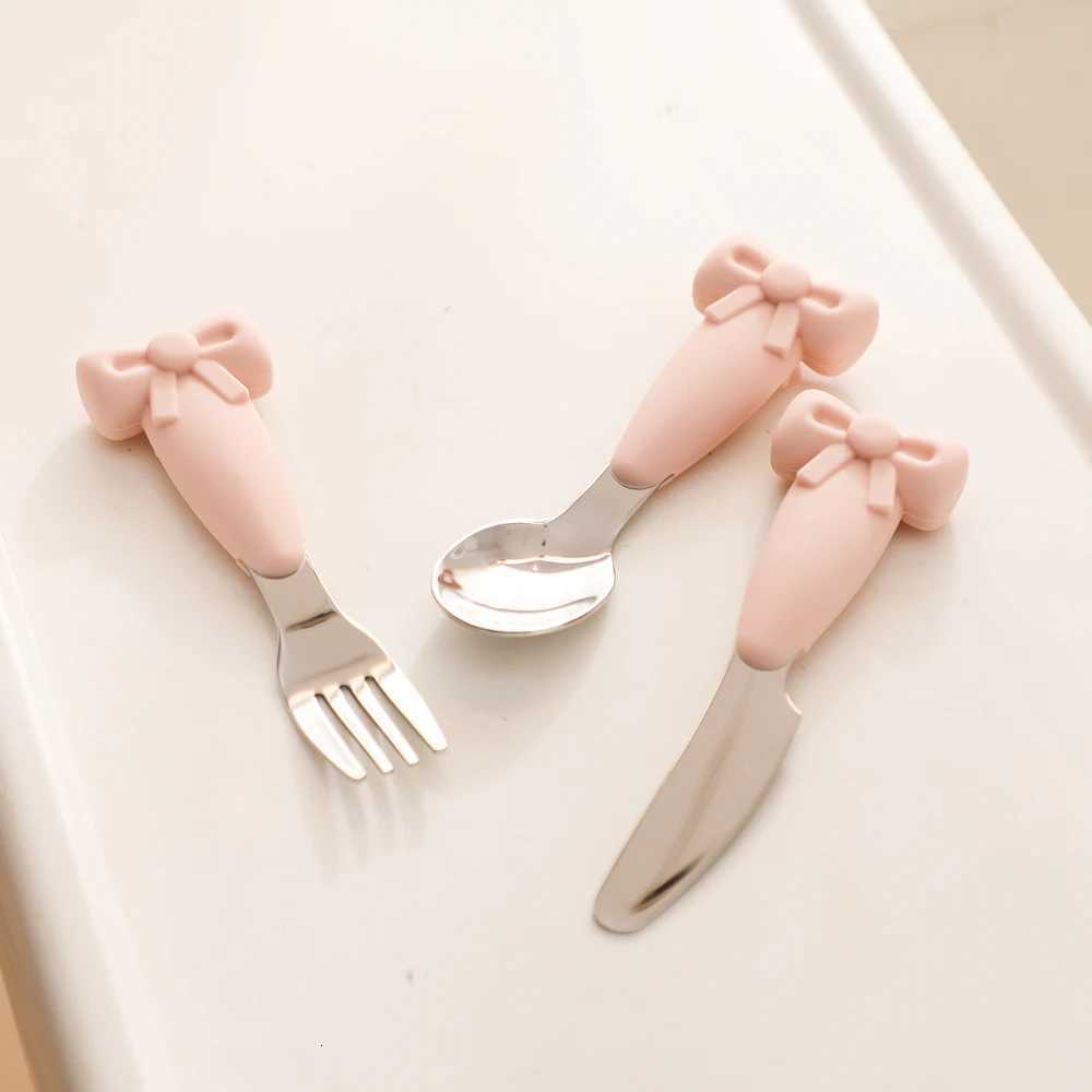 Baby Tableware Set BPA Free Silicone Bow Dish Tie Bowl Fork Food Plate Stainless Spoon Non-slip Tableware Newborn Feeding Tool X2508061