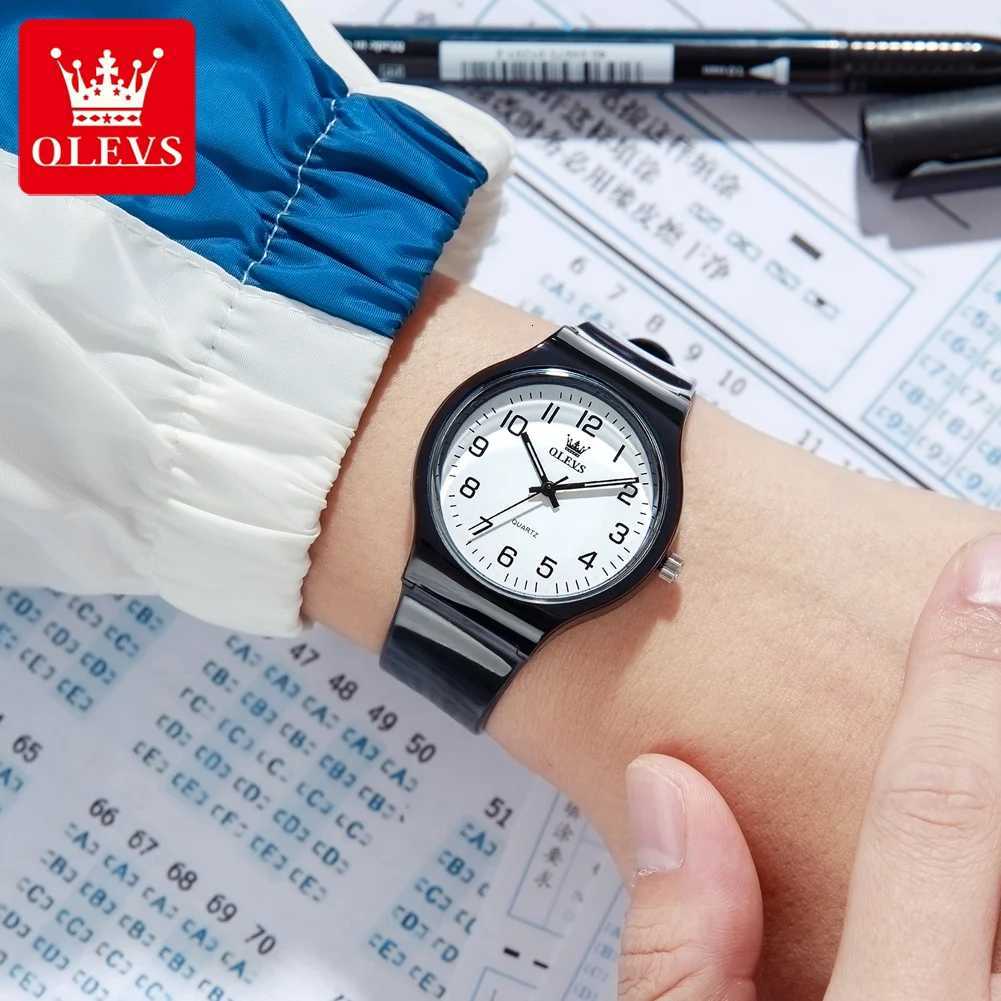 5648 New Quartz for Men Sile Str Digital Dial Waterproof Students Wrist Simple Fashion Boys Hand Clock W250806