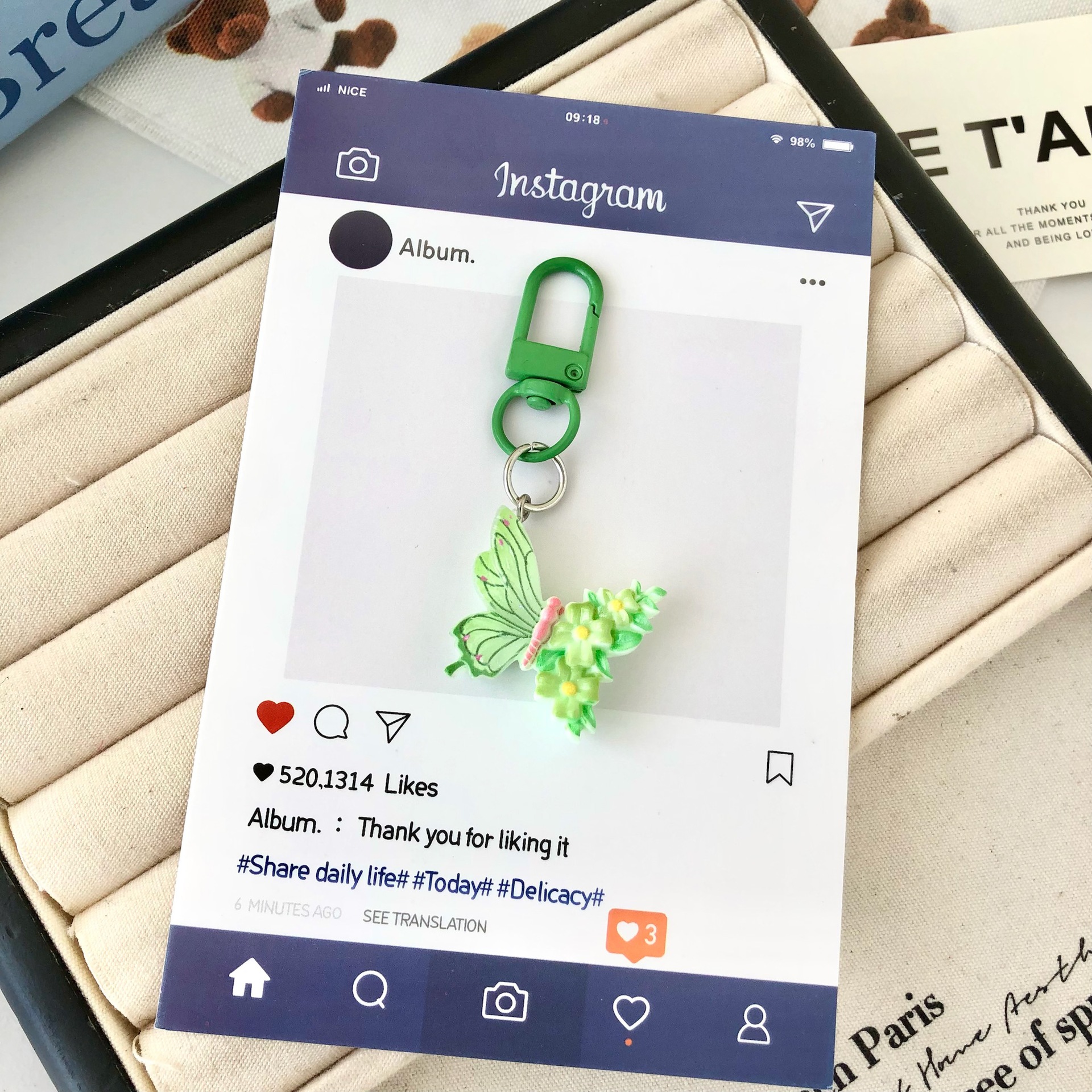 Cute flower butterfly keychain exquisite student bag pendant car keychain high aesthetic value niche pendant