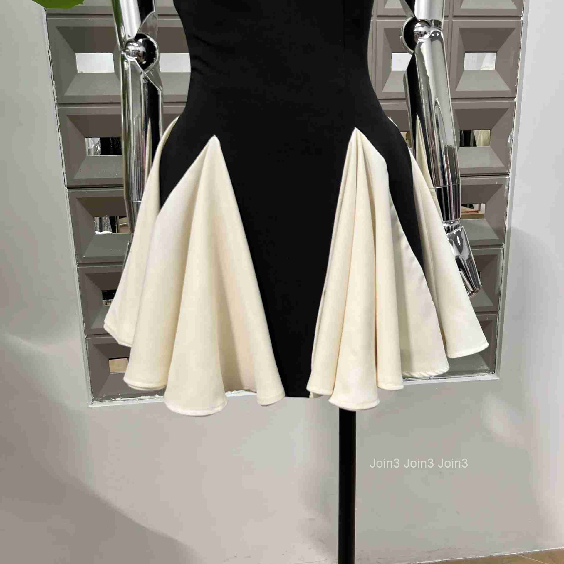 KBQ Elegant Hit Color Party Dresses For Women Camisole Sleeveless Backless High Waist Folds Hem Mini Designer Dress Female New