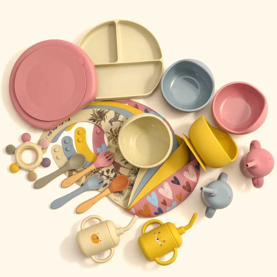 100% Food Grade Silicone Baby Items With Free Shipping Silicone Baby Cups Bowls Bibs Suction Dishes Utensils Sets X250806