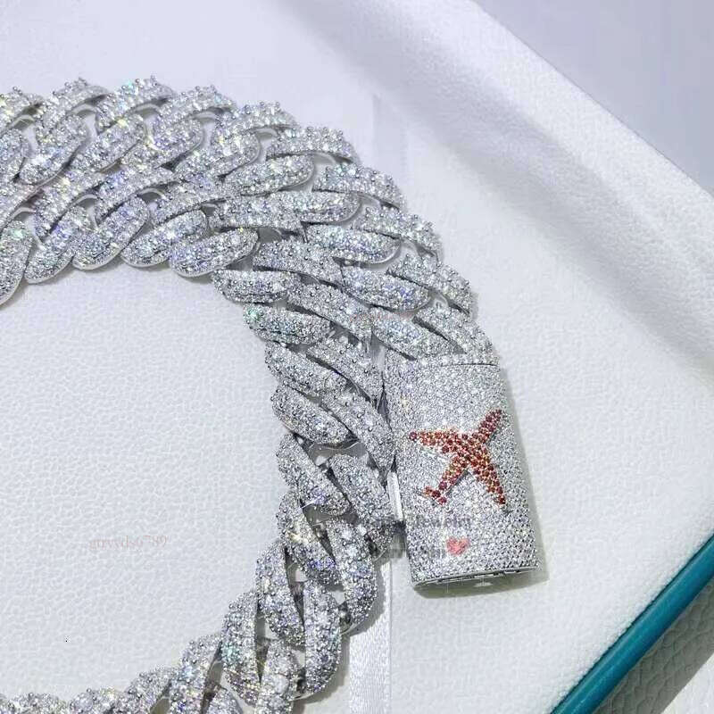 Hip Hop Buss Down Custom Clasp 20MM VVS Moissanite Iced Out Sier Cuban Link Chain