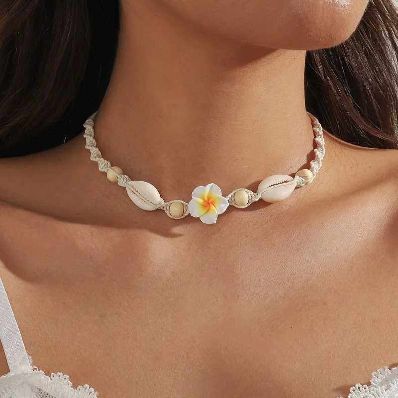 Bohemia Sea Shell Choker Necklace For Women Fashion Summer Sweet Flower Pendant Hand-woven Rope Neck Chain Jewelry Accessory Y250805