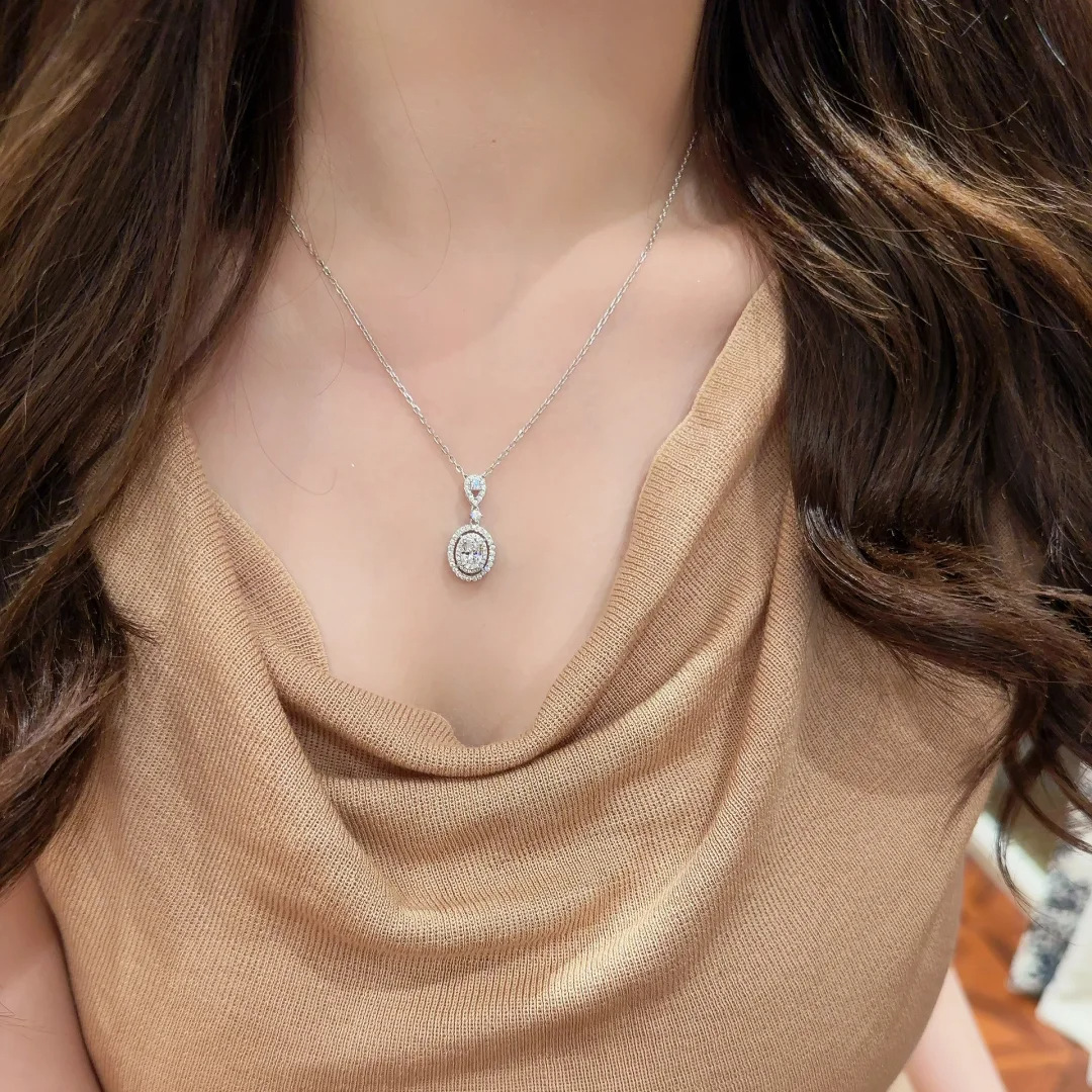 2025 Sparkling Luxury Jewelry Dove Egg Pendant 925 Sterling Silver Oval Cut White 5A Cubic Zircon CZ Diamond Gemstones Party Women Clavicle Necklace G