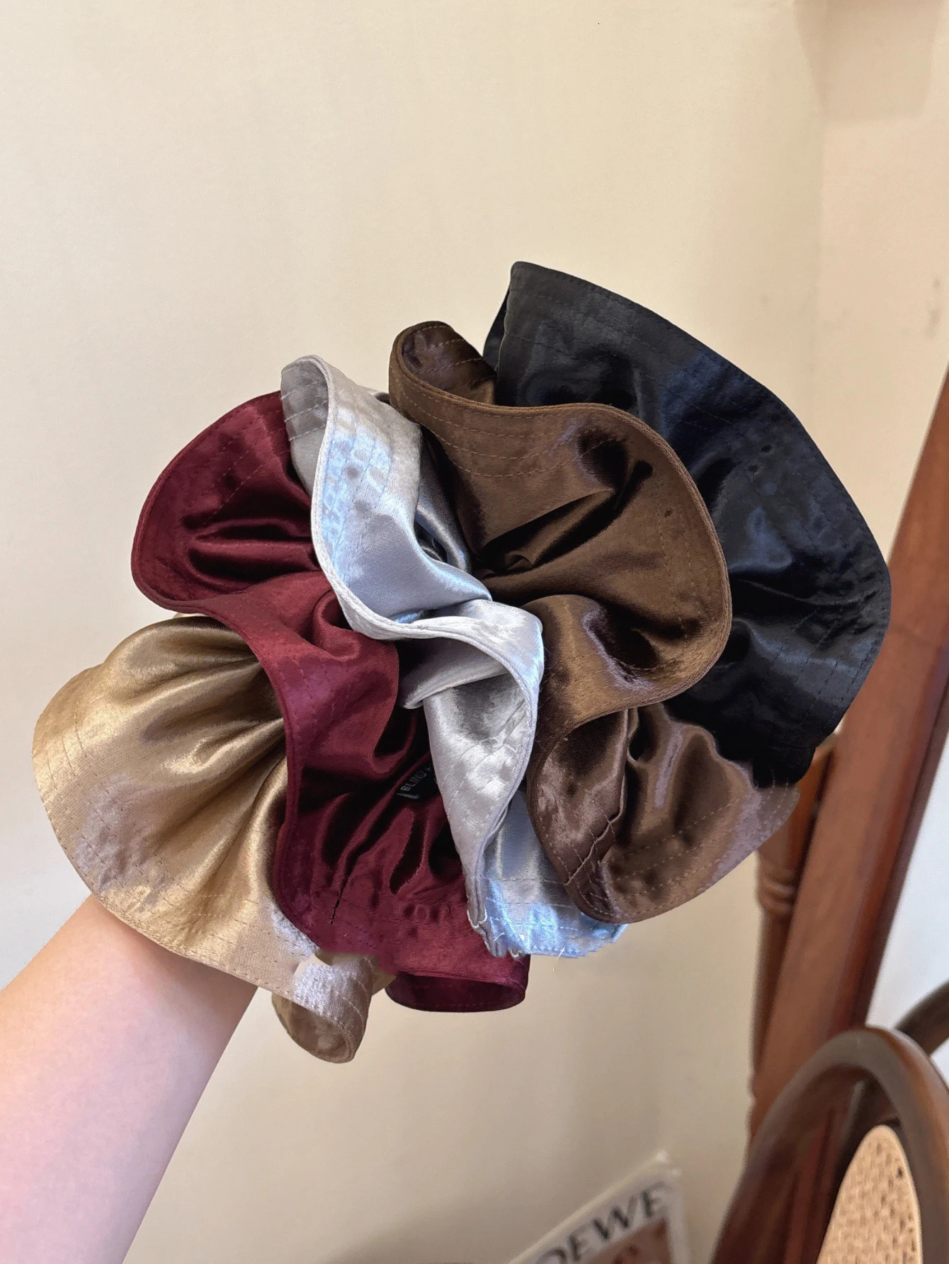 Women Scrunchies Vintage Large Velour Hair Bands Ponytail Holder Tie Hair Hoop Scrunchy Rubber Band Women Hair Accessories 250730