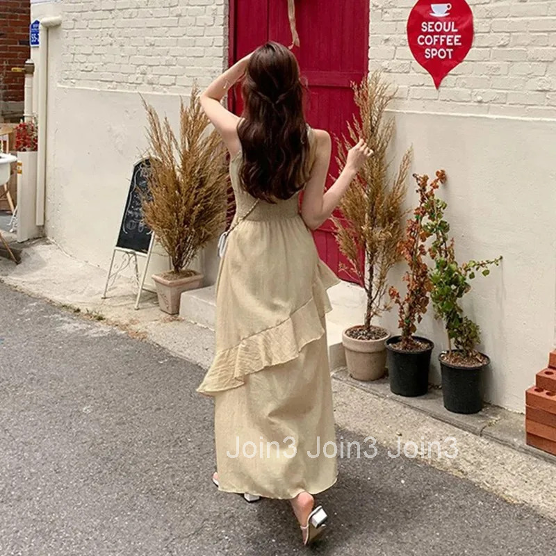 Korean Dongdaemun Strap Dress Womens Elegance Sexy Waist Cinching Body Shape Highlighting Bell Sleeve Long Dress Trendy