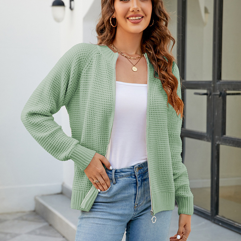 hot Free delivery designer sweater for women Comfortable round neck sweater loose and personalized knitted top