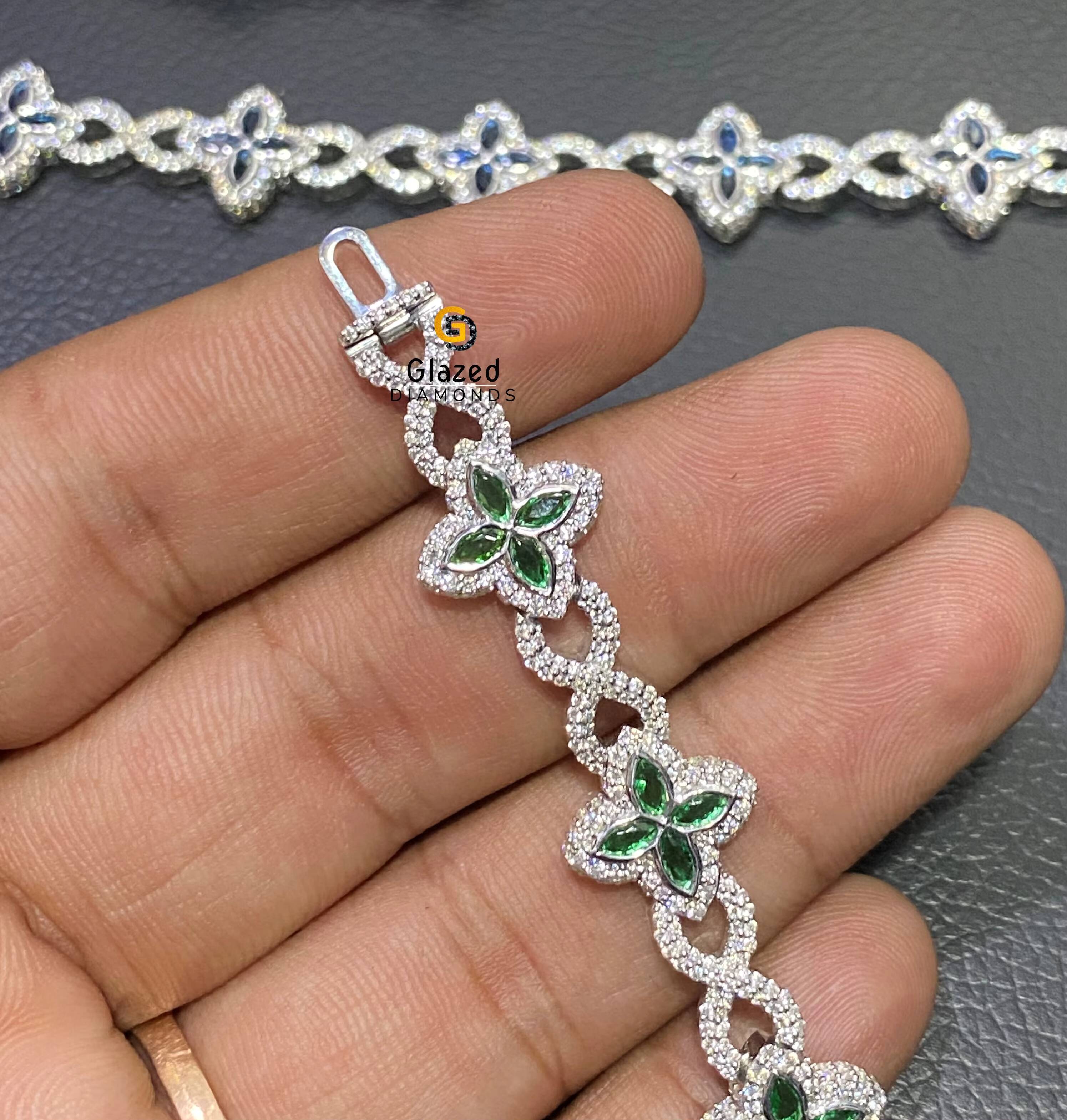 VVs Round Brilliant Cut Moissanite Diamonds Buss Down Hip Hop Infinity Link Clover Bracelet For Unisex In 10K Solid White Gold