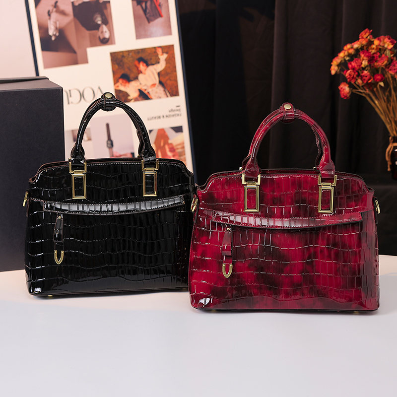 MKF designer bag free shipping Light luxury High quality casual fashion lady bag classic Serpentine versatile high-capacity shoulder handbag for woman