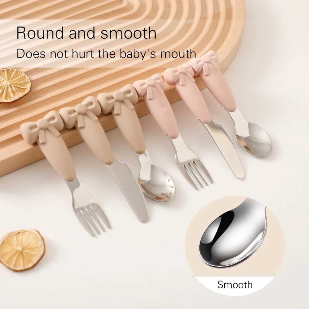 Baby Tableware Set BPA Free Silicone Bow Dish Tie Bowl Fork Food Plate Stainless Spoon Non-slip Tableware Newborn Feeding Tool X2508061