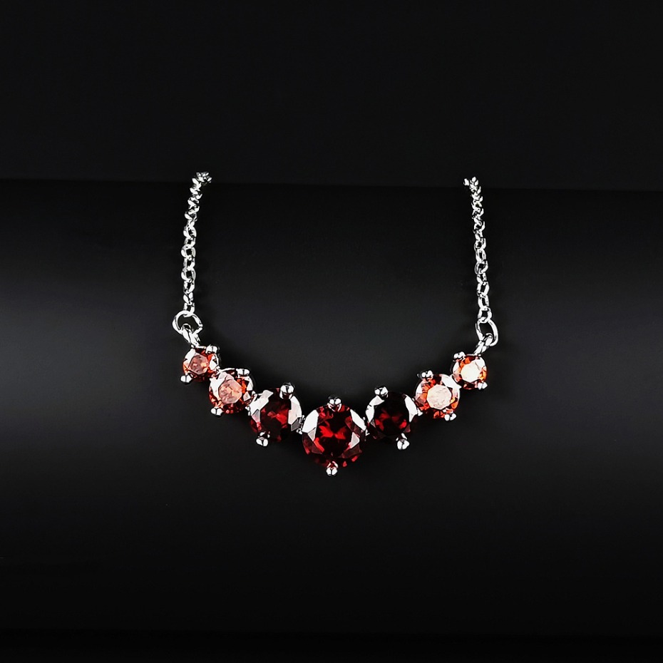 Designer Necklaces Colored Moissanite Straight Necklace Women Pendant Collarbone Chains Silver Plated Zircon Necklace Exquisite Jewelry Accessories