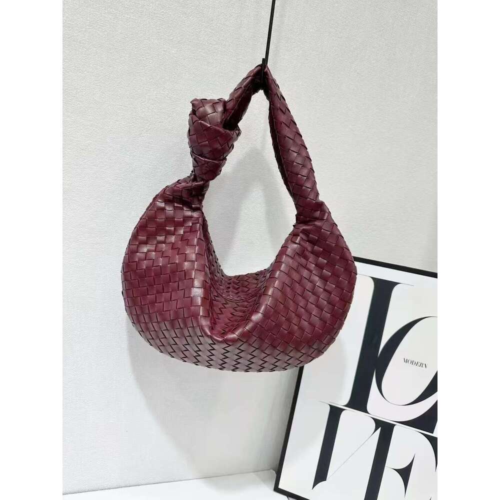 DHcollections B Brand 2025 New Woven Capacity Versatile Commuter Underarm Shoulder Bag Light Luxury Handbag Large Size