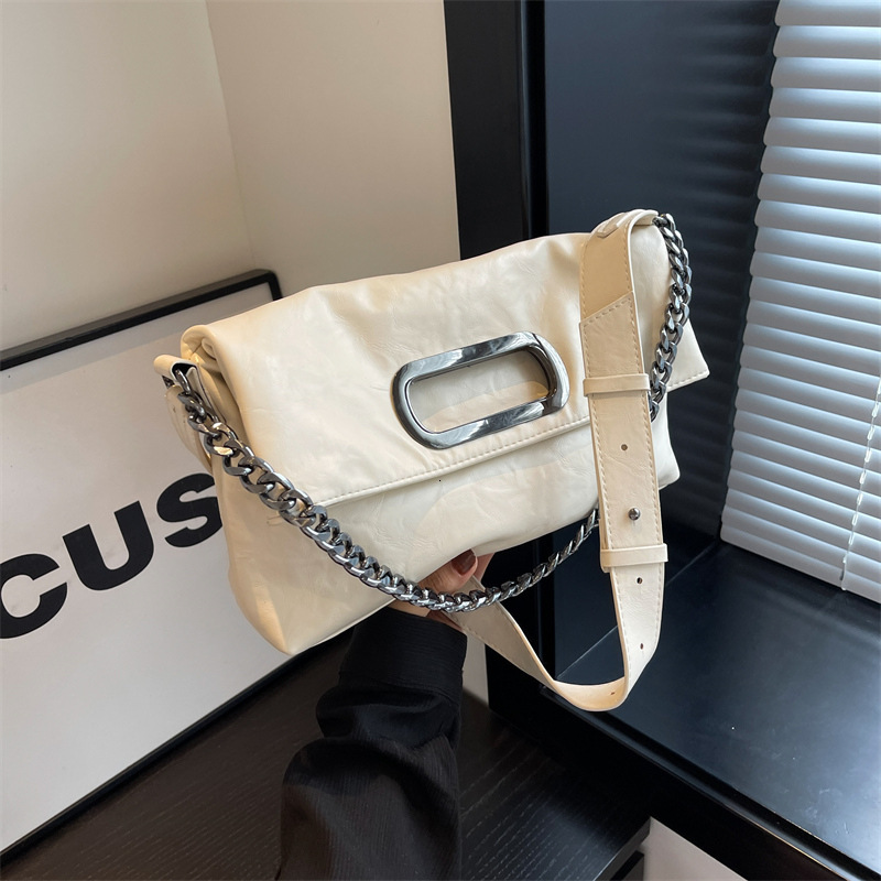 Women's handbag 2025 designer new fashionable retro chain bag large capacity shoulder crossbody bag