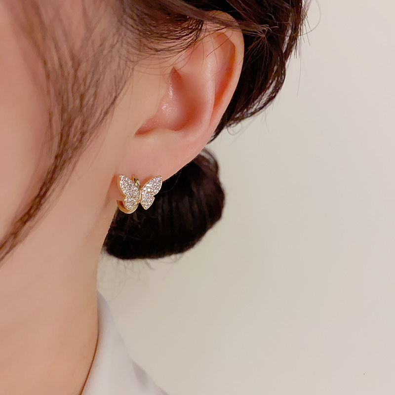 TikTok Same Style Fashionable Elegant High-end Micro-inlaid Butterfly Simple Niche Design Versatile Commuting Earrings
