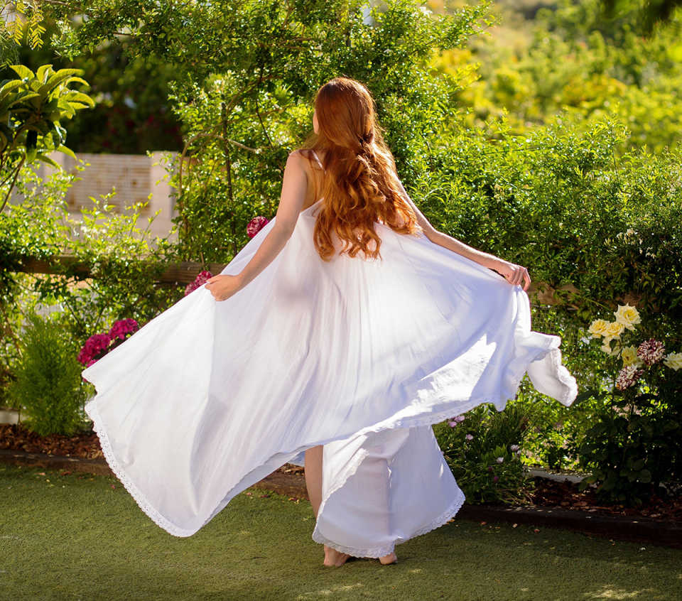 Elegant Loose Long Dress Sleeveless Spaghetti Pure Color Big Hemline Lace Edge Women's Summer Household Clothes