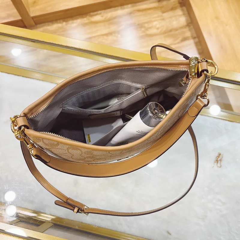 Designer bag fashionable and luxurious European and American printed large capacity high-end crossbody bag versatile shoulder bag armpit bag exquisite