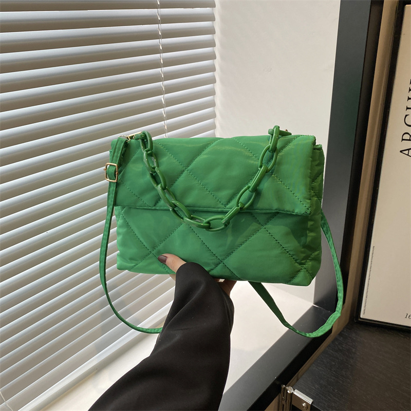 Embroidery Trendy Fashion Casual Chain Shoulder Crossbody Envelope Bag for Women This Years Large Capacity Quilted 250806
