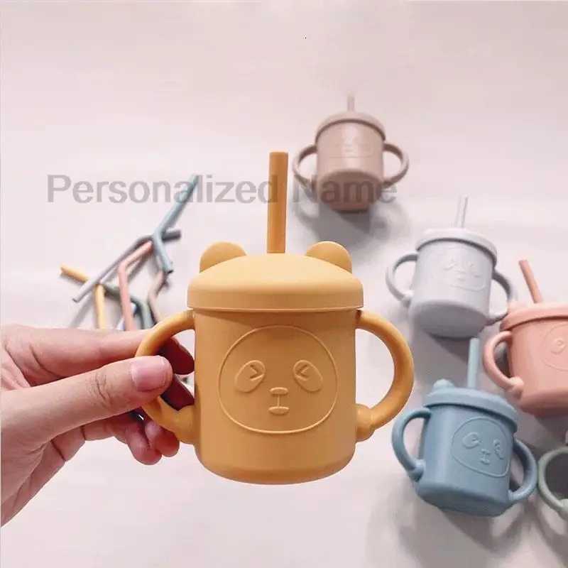 Personalized Name Baby Feeding Drinkware With Lid Straw Cute Bear Silicone Siphon Cup Leak-Proof Non-Slip Children Training Cup X2508061