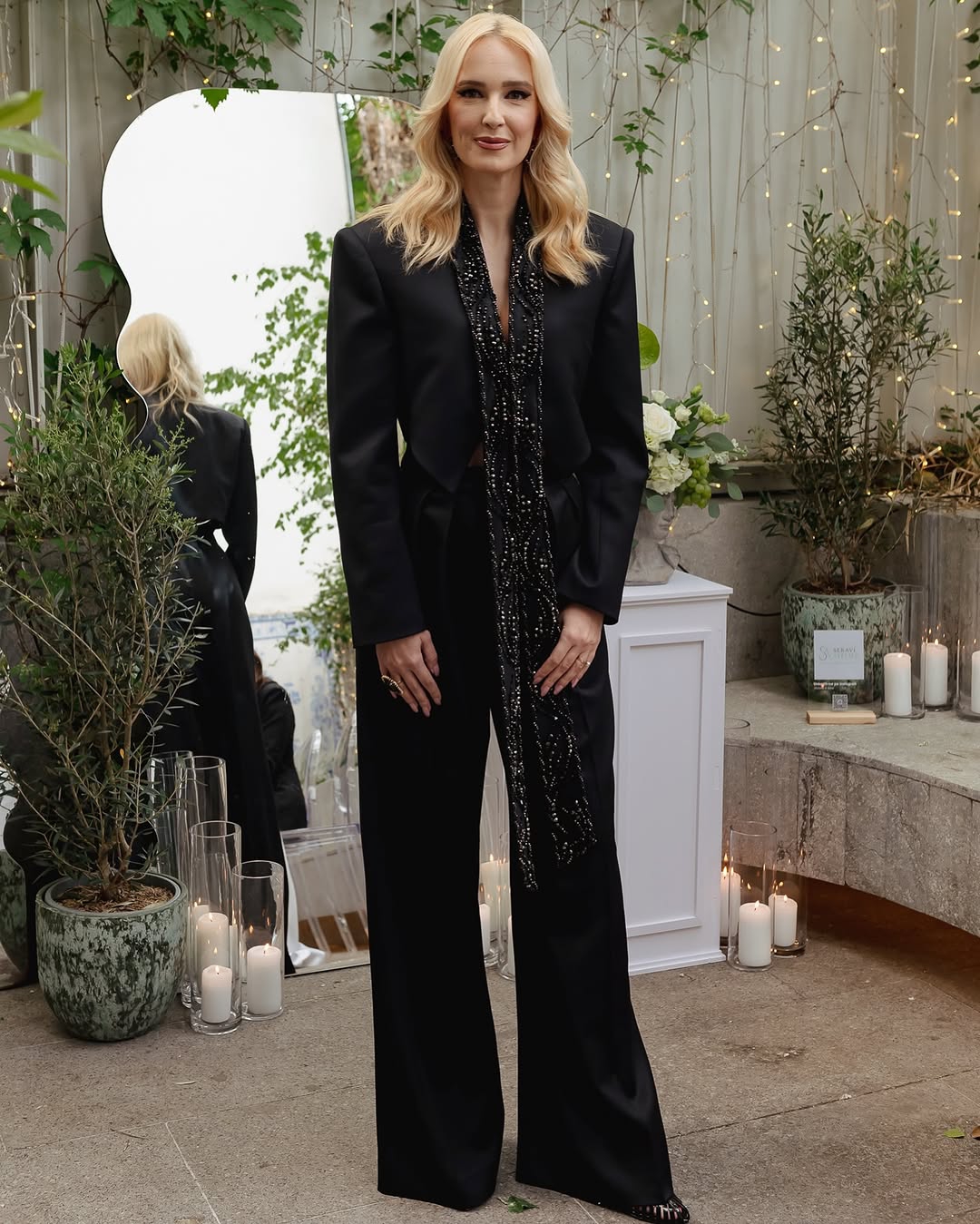 Exquisite Women Pants Suits Customized Rhinestones Beaded Banquet Party Gowns 2 Pieces Ladies Business Sets