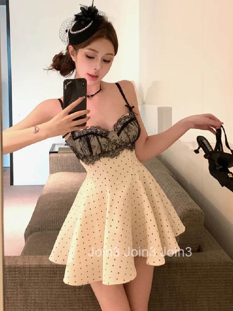 Woman Dress Vintage Sexy Lace Patchwork Polka Dot Sleeveless Slim Backless Bowknot Mini Dresses Elegant Ladies Fashion