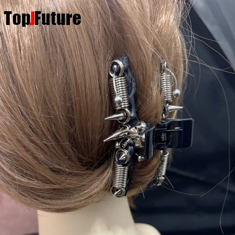 Women dank Y2K girl Harajuk Gothic punk cosplay Grasp Clip Metallic feeling Hollow rivet Grasp Hair Crab Hair Accessories claws 250730