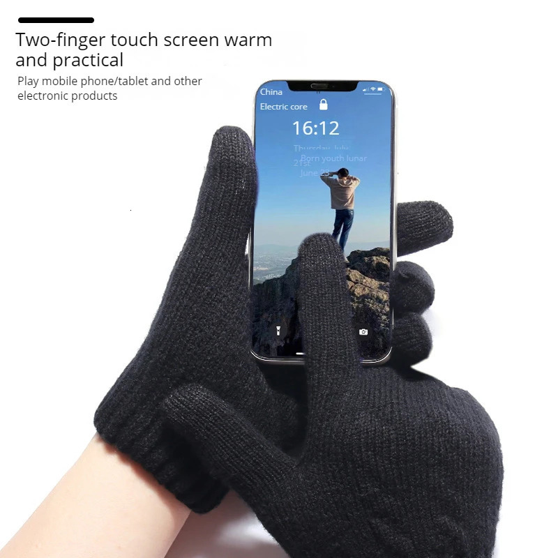 Wholesale Fleece Lined Fashion Warm Black Cable Knitted Winter Touch Screen Gloves 250806