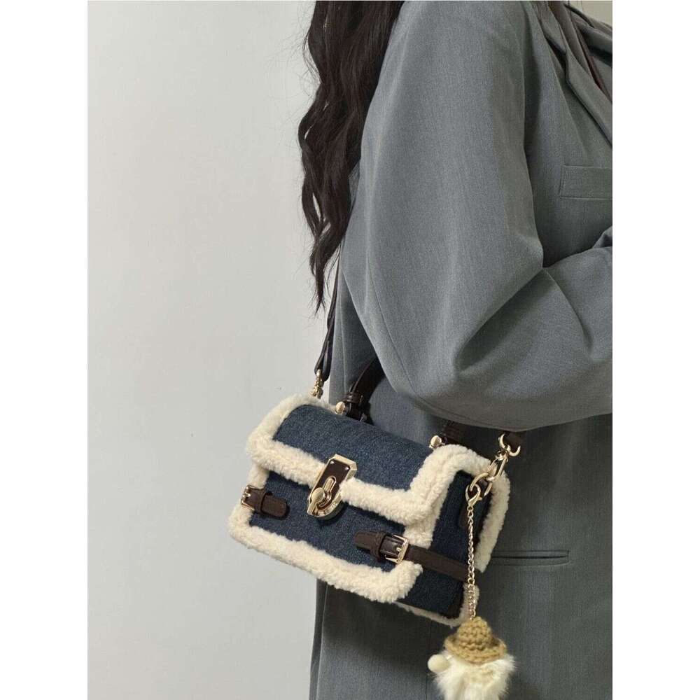 Designer Bag Tote Shoulder Bag Autumn Winter Versatile Denim Lamb Wool Small Square For Women New Plush Commuter Handbag Single Crossbody