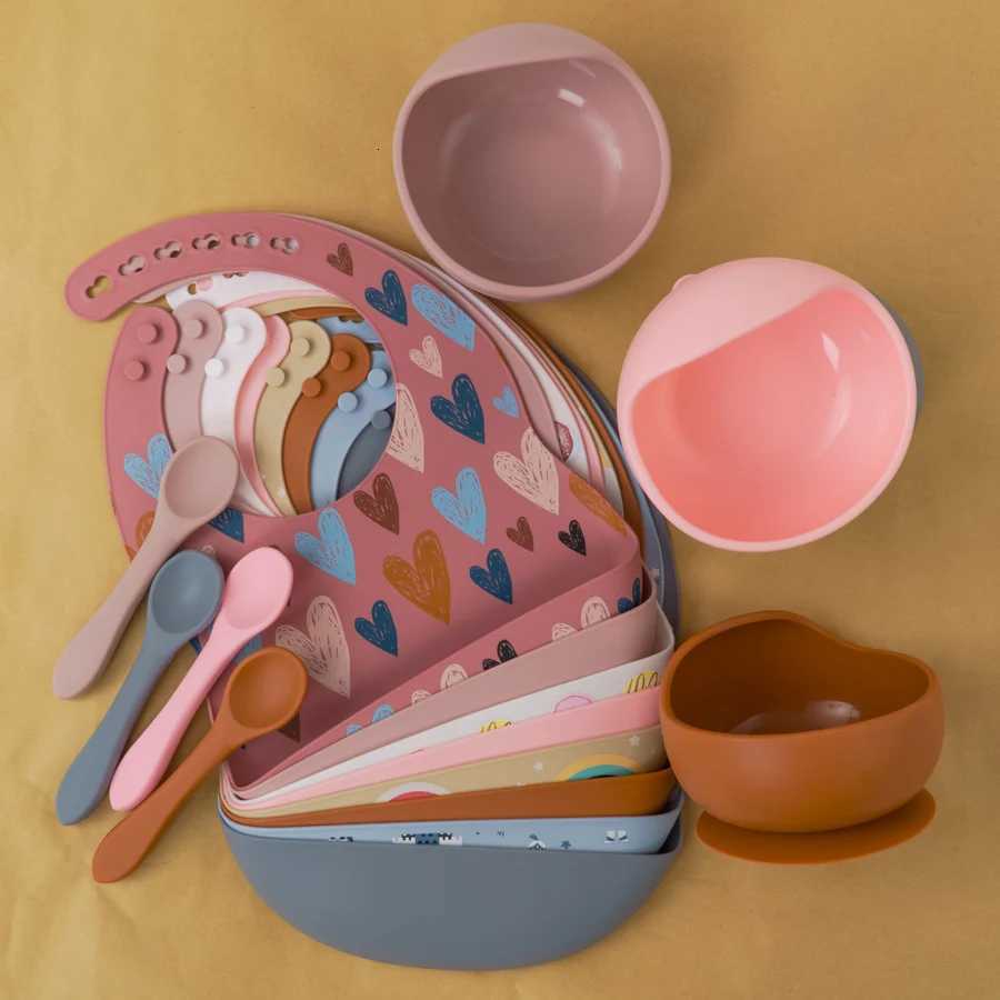 4pcs/Set Baby Childrens Tableware Waterproof Bib Cartoon Printed Drool Apron Feeding Sucker Bowl Dishes Plate Baby Supplies X250806