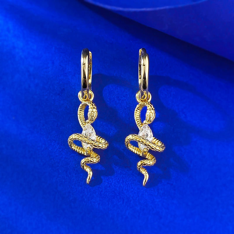 Hui Zhi Wing Jewelry New S Sier Snake Wrapped Horse Eye Earrings Light High-End Feel Ear Accessories