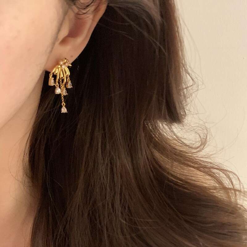 Light Vintage Style Fireworks Tassel Necklace Earrings Ultra Shiny Inlaid Zircon Elegant High-Value Jewelry Set