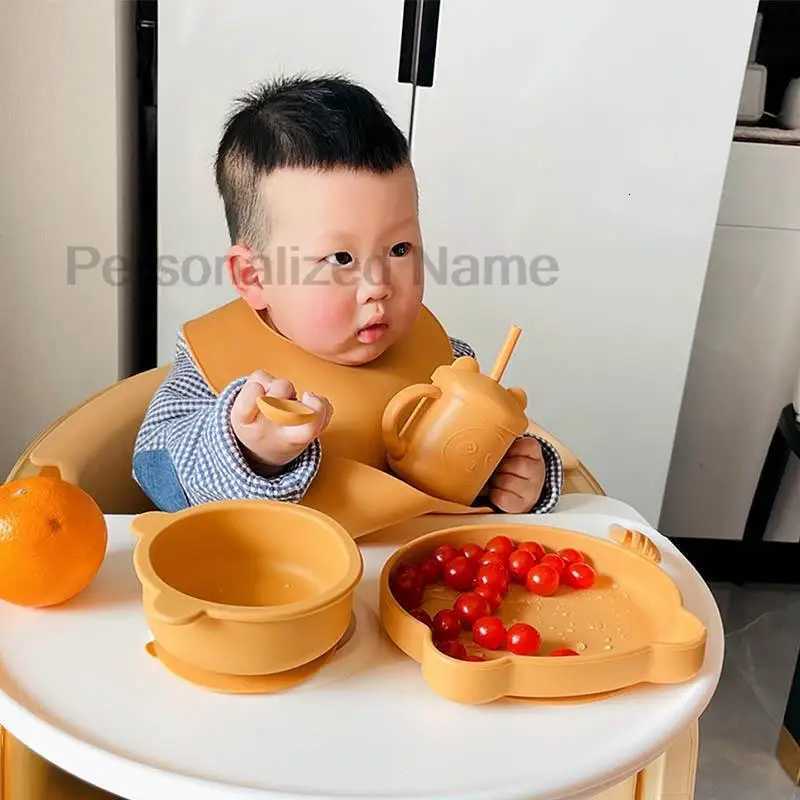 Personalized Name Baby Feeding Drinkware With Lid Straw Cute Bear Silicone Siphon Cup Leak-Proof Non-Slip Children Training Cup X2508061