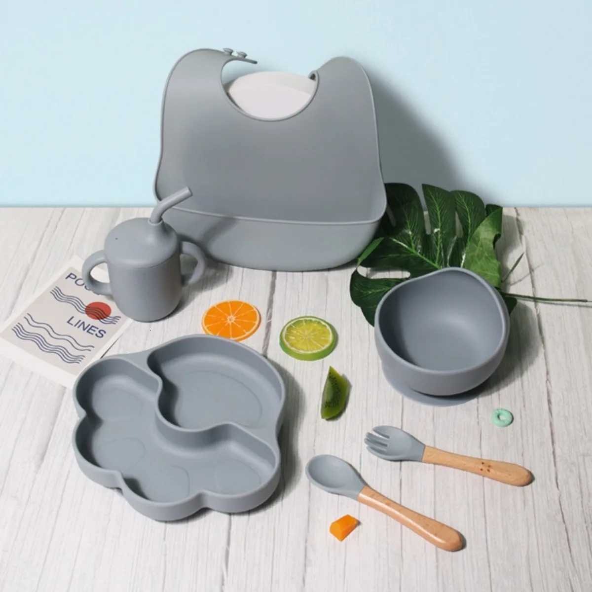 New Baby Feeding Set Silicone Baby Plate Sucker Bowl Cute Babies Dish Plate Toddler Training Tableware Kids Baby Feeding Bowls X250806