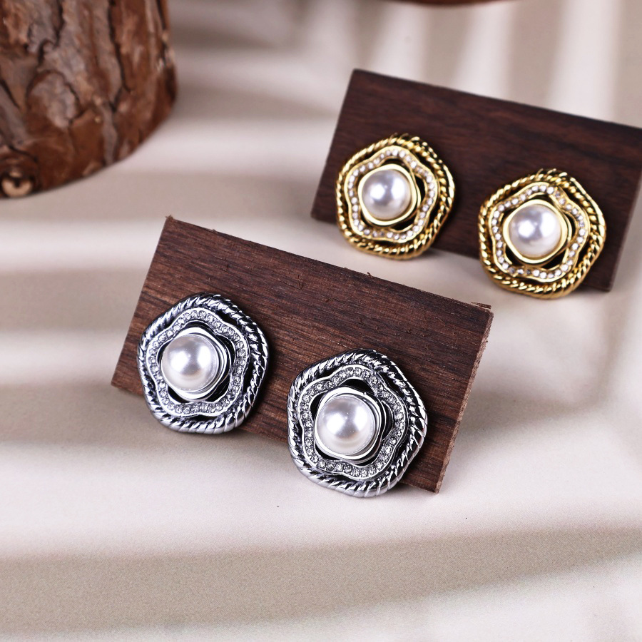 Stainless Steel Geometric Petal Women's Earrings Free Shipping Designer Luxury Jewelry Retro Spiral Pattern Earrings Gold-plated Colored Ear Acce