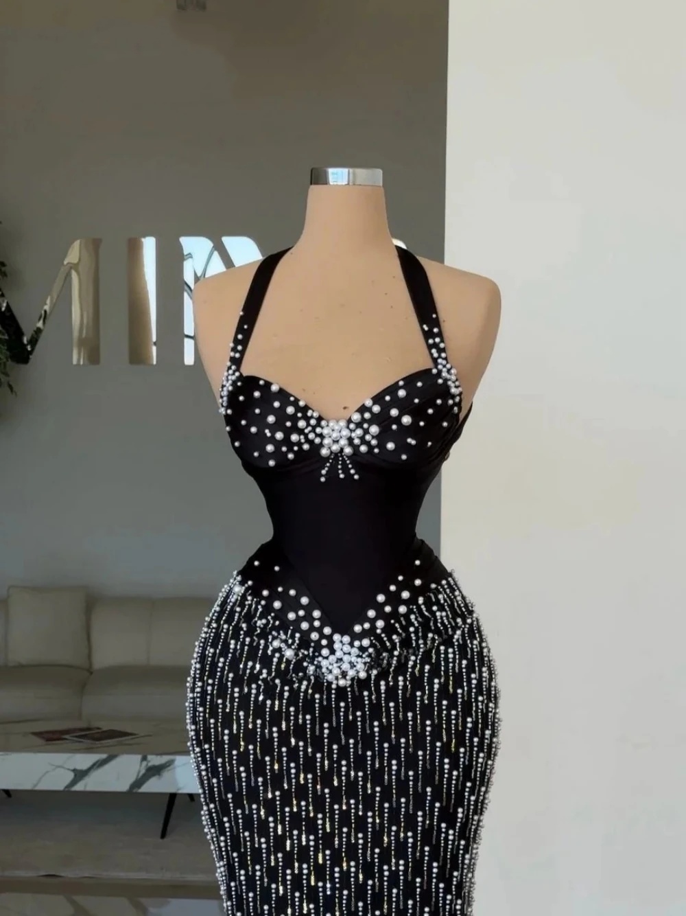 Fashion Evening Dresses For Women Halter Sweetheart Neck Sleeveless Gown Pearls Beaded Floor Length Dress Party Customized Dress