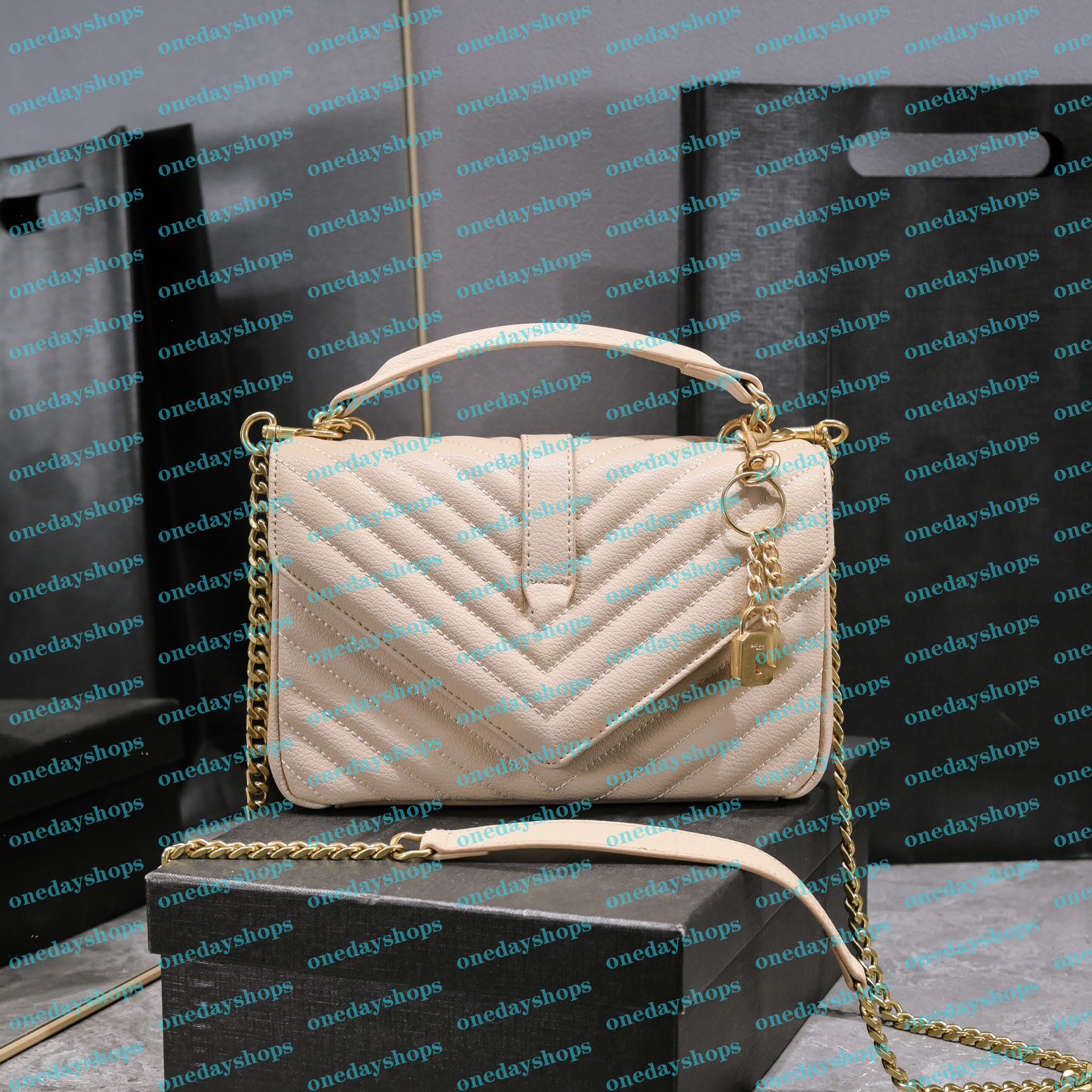 Designer Women's Shoulder Bags Crossbody Bags Chain Bags Purse Bags Classic Armpit Bags Commuter Bags Small Square Bags