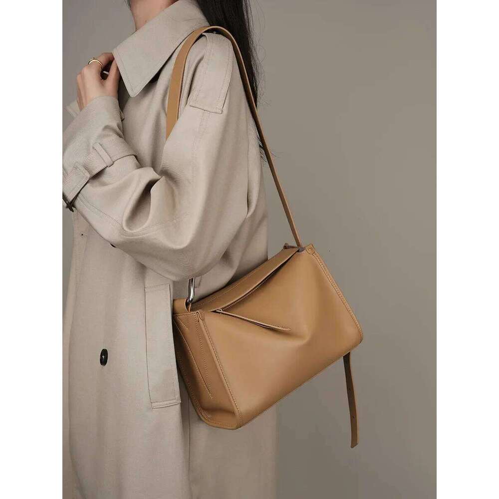 Women's Retro Cowhide Shoulder Boston Pillow Bag Female Cow Split Leather Crossbody Bags Ladies Fashion Designer Handbags 250731