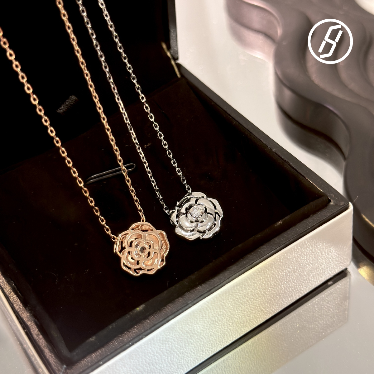 Hot Selling Camellia Glossy Small Flower Hollow Layered Sier S Necklace Designer Women Original Jewelry TUES